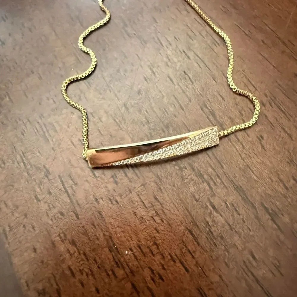 Cinching Gold Bar Bracelet